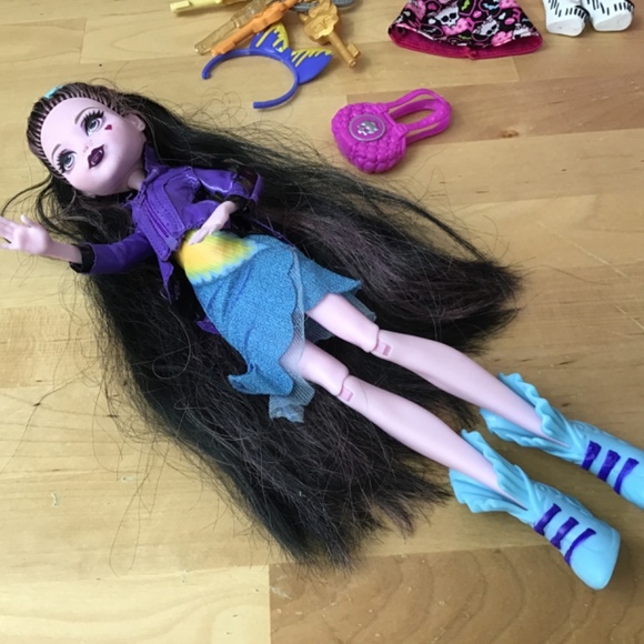 Monster High Doll and Closets - Picture 7 of 9